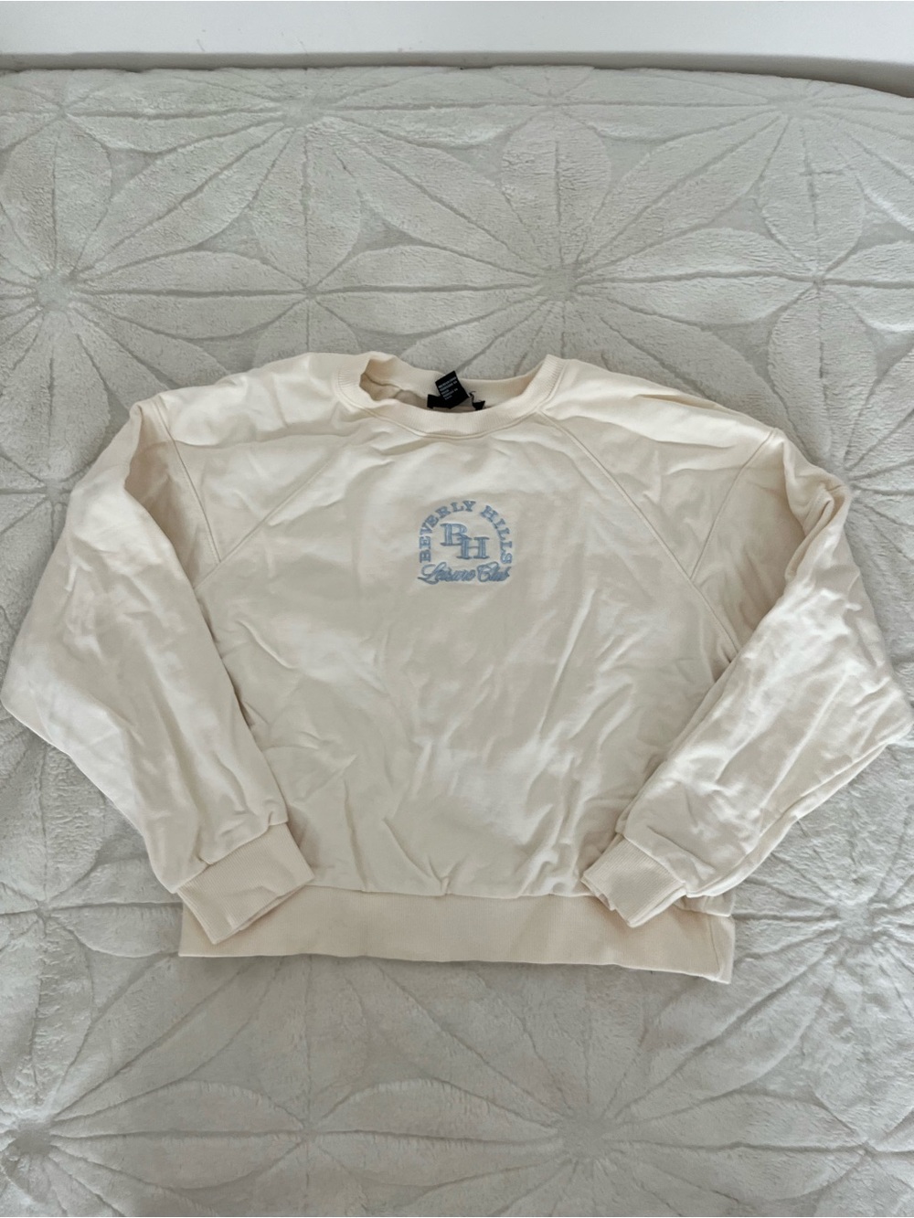 Forever 21 Cream Crewneck Sweatshirt with Light Blue Logo